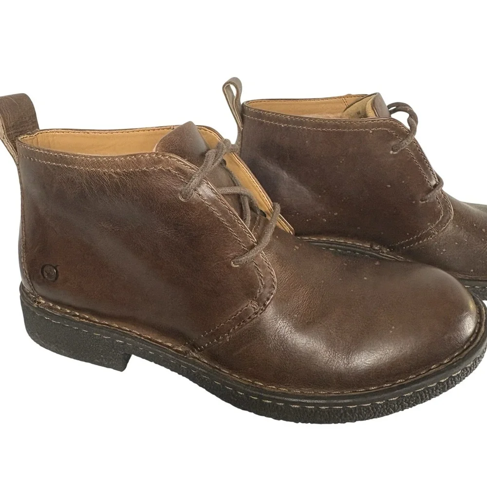BORN Bismark Brown Leather Chukka Boots Lace Up H57423 Mens Size 8M